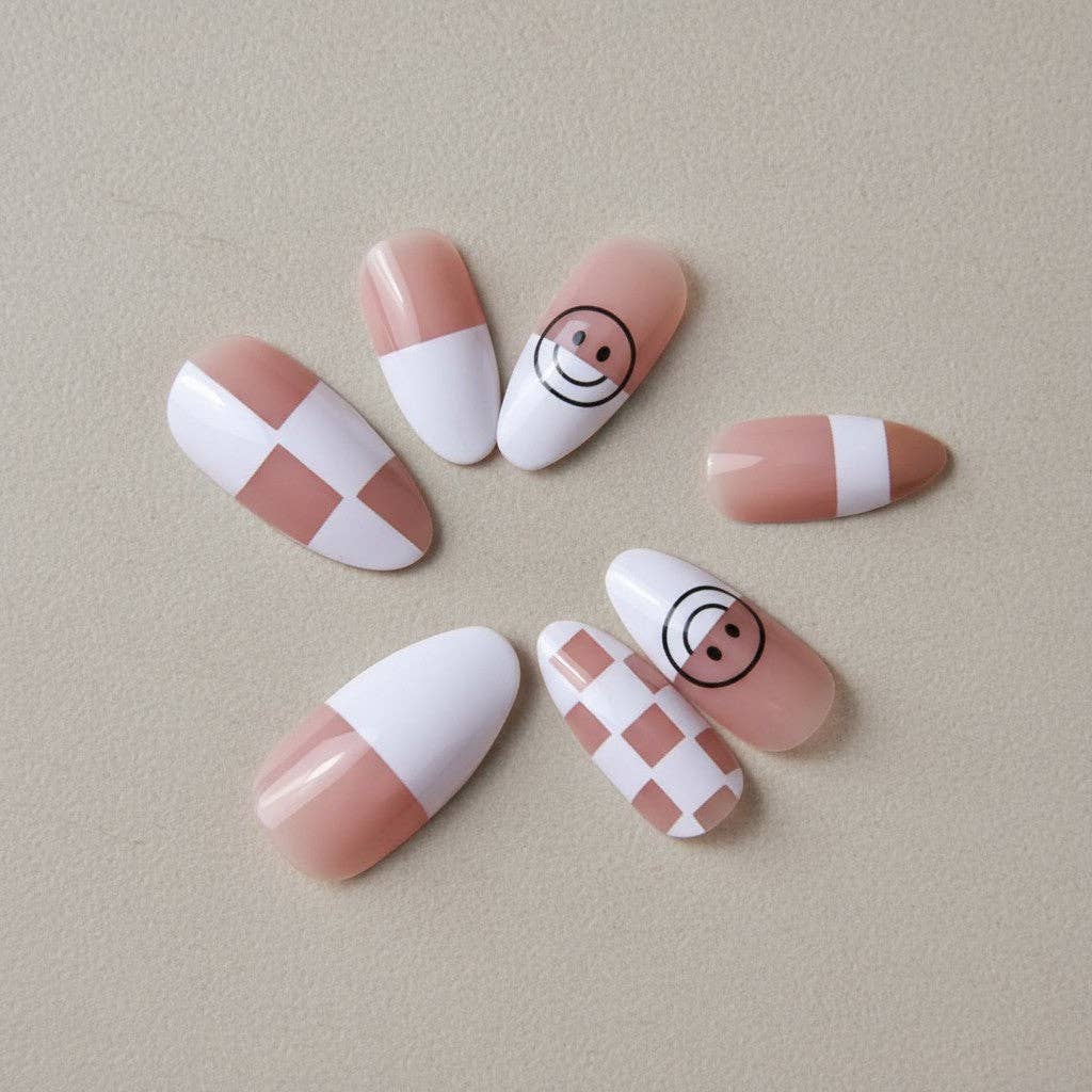 The Instant Manicure "All Smilez"