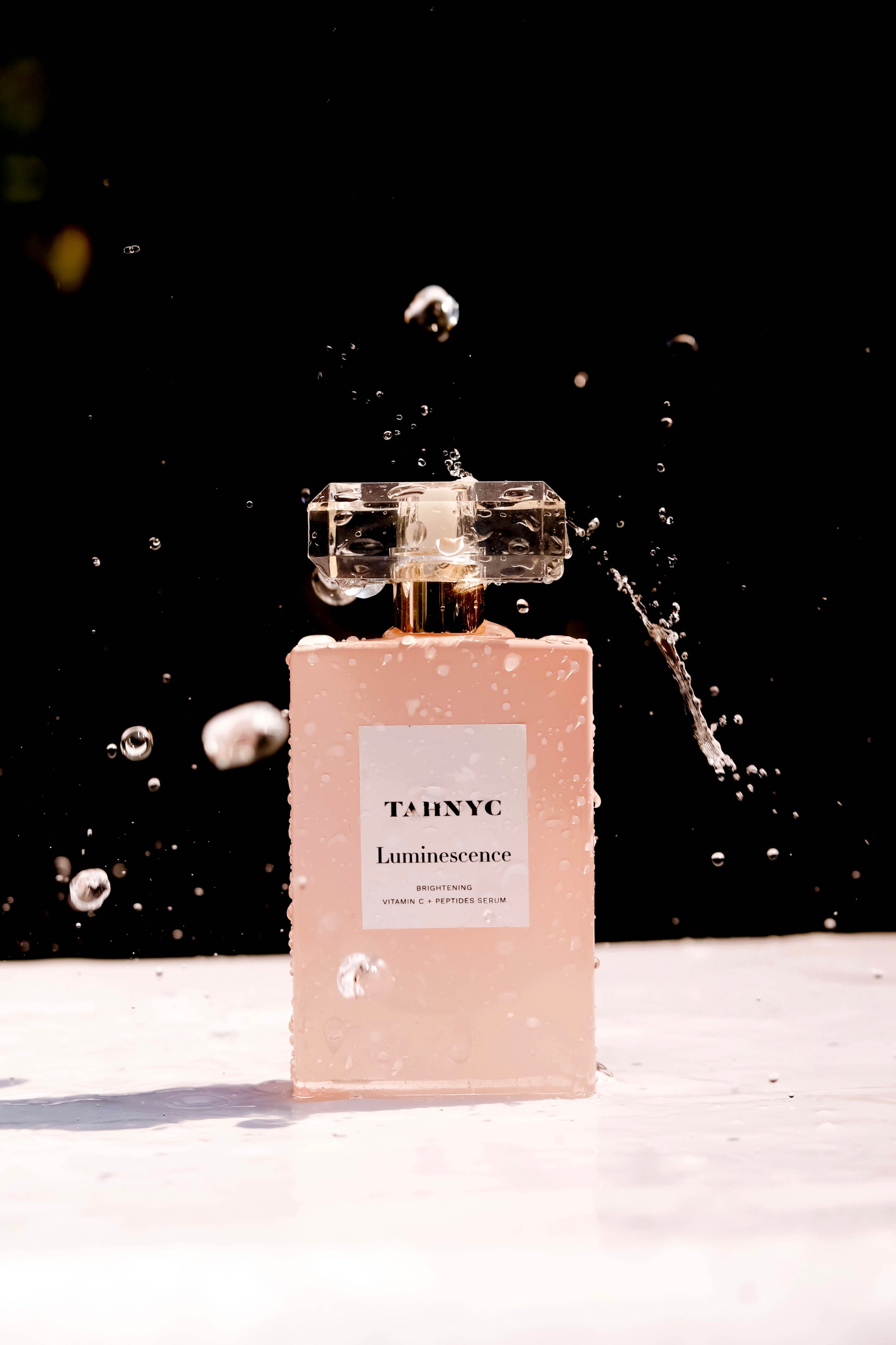 Luminescence for Anti-Aging and Brightening