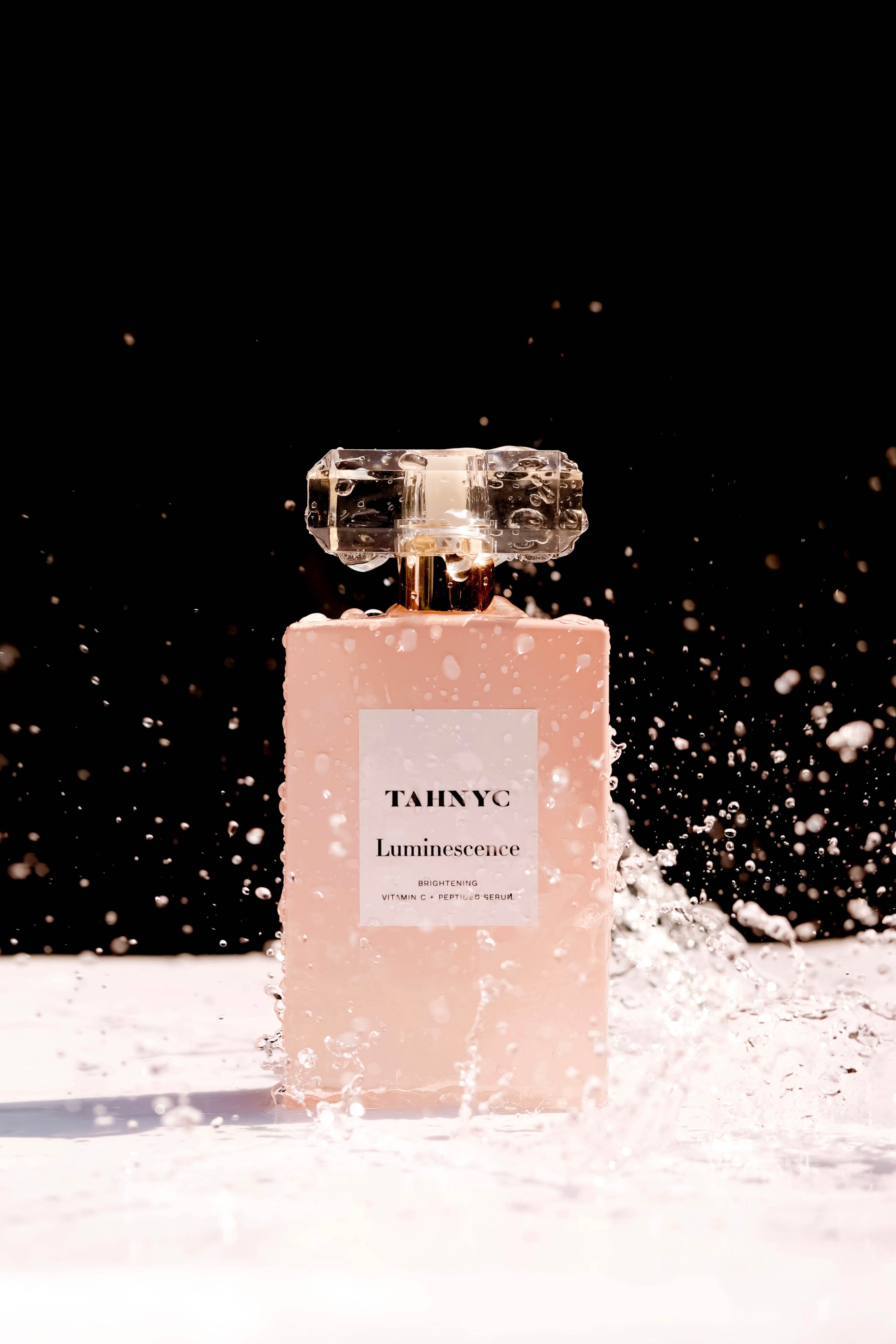 Luminescence for Anti-Aging and Brightening