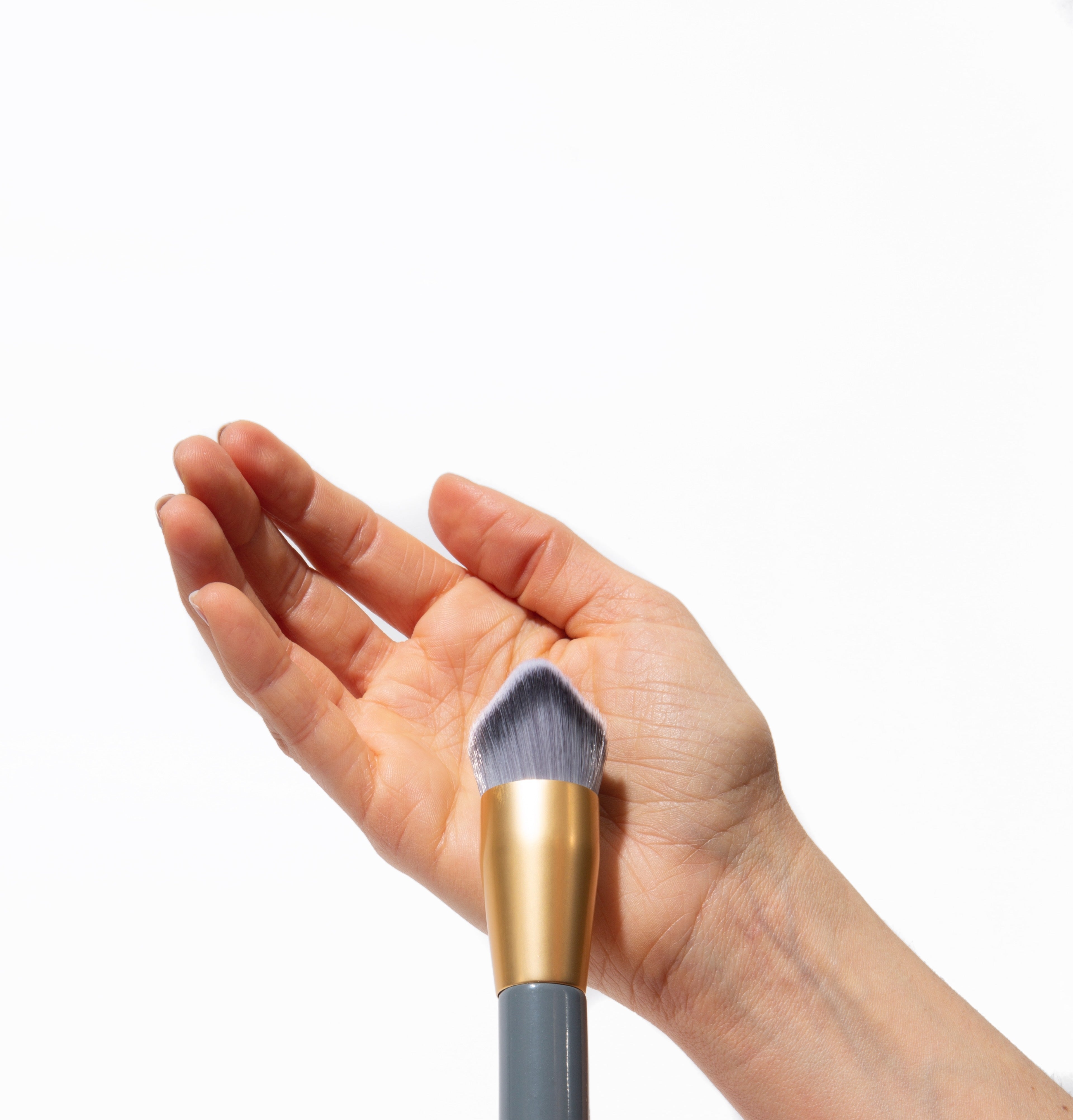The Cache Cream Brush | All-over Angled Foundation Brush