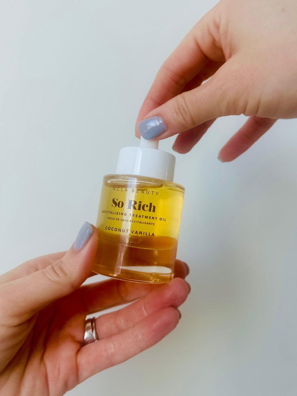 Coconut Vanilla Body Oil | Nourishing Vitamin E Treatment Oil for Soft, Glowing Skin