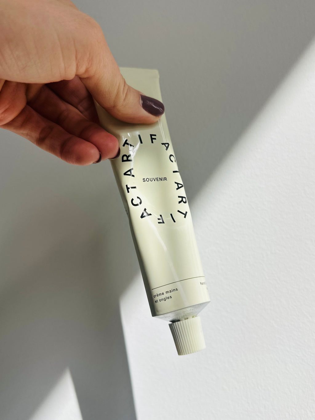 "Souvenir" Firm & Restore Hand Cream – Hydrating Hand & Nail Cream with Cupuaçu Butter