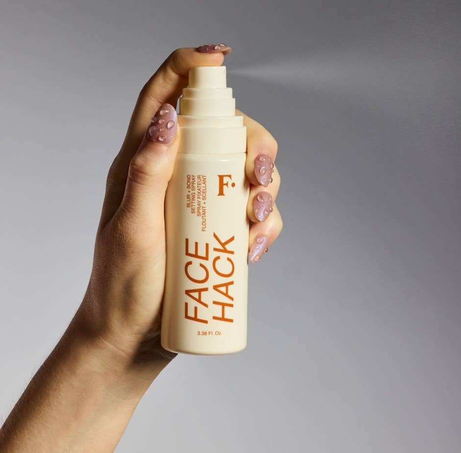 FACE HACK Blurring + Bonding Setting Spray