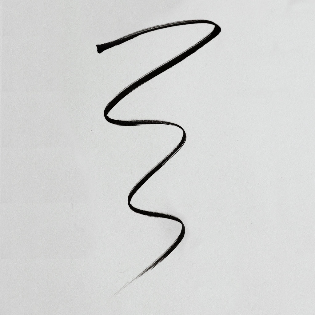 Long-Wear Precision Liquid Eyeliner | Smudge-Proof Ultra-Fine Felt Tip
